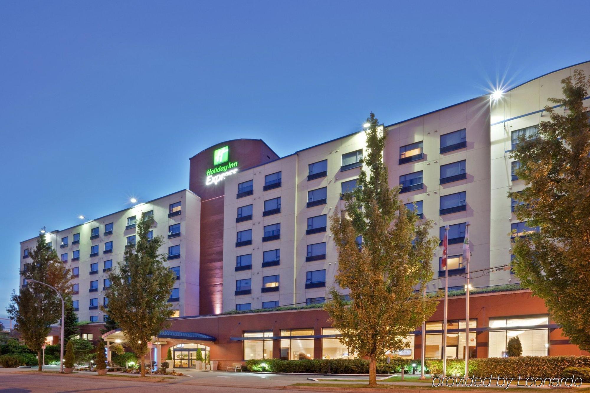 Holiday Inn Express Vancouver Airport-Richmond, An Ihg Hotel Exterior foto