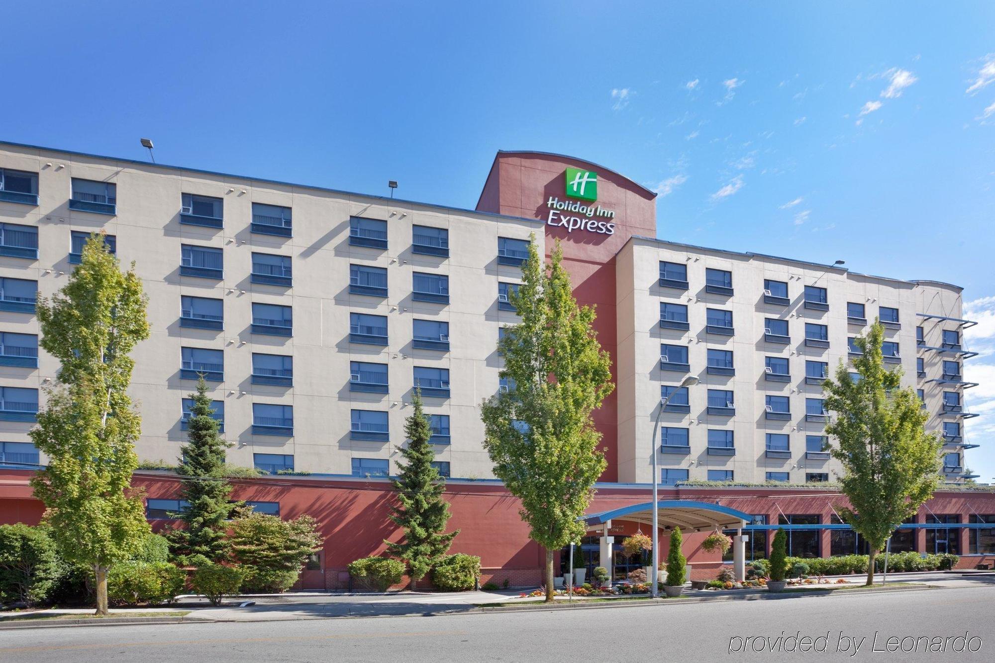 Holiday Inn Express Vancouver Airport-Richmond, An Ihg Hotel Exterior foto